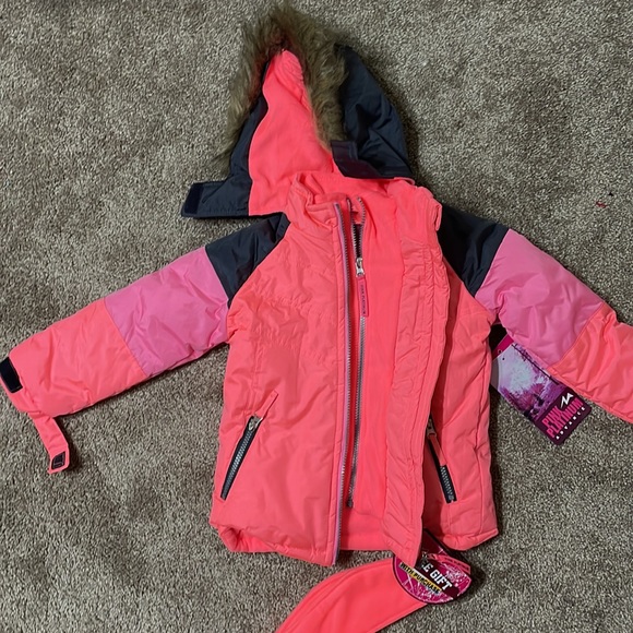 COPY - Pink Platinum snow overalls and snow jacket, girls size 4 - Picture 2 of 4
